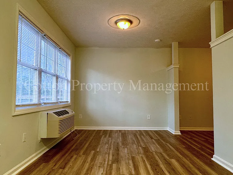 4516 Greentree Rd #8 — Photo 8