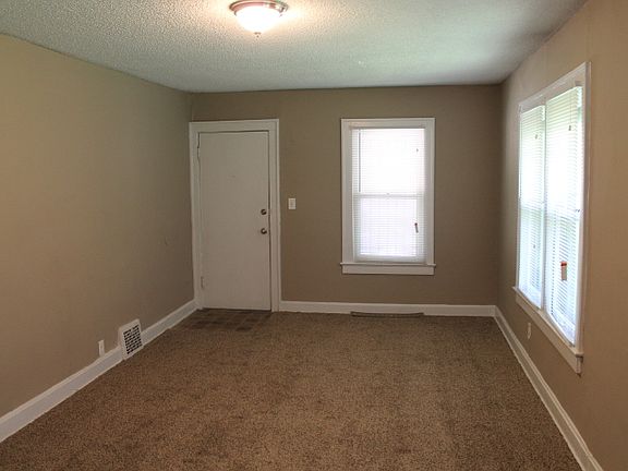 4th image of 3527 Mersington Ave