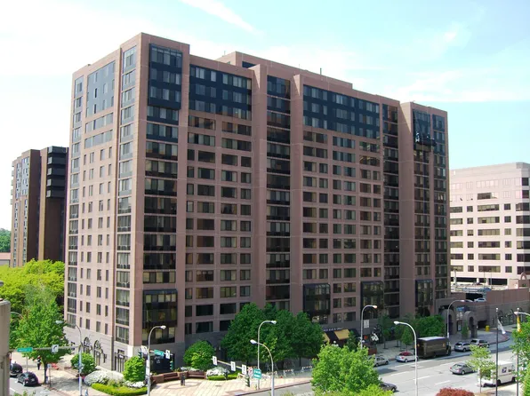 4 Martine Ave APT 1007, White Plains, NY 10606