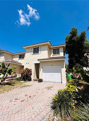 1st image of 4070 NW 91st Ter #1