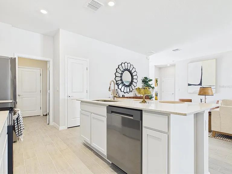 566 Marion Oaks Blvd — Photo 22