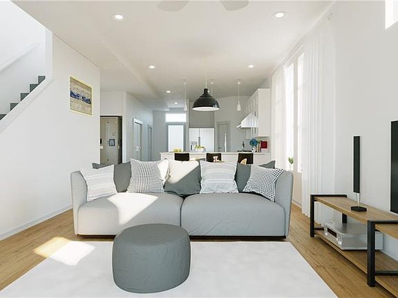 3rd image of 1350 W 67th St