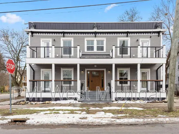 802 Douglas St NW #A, Grand Rapids, MI 49504