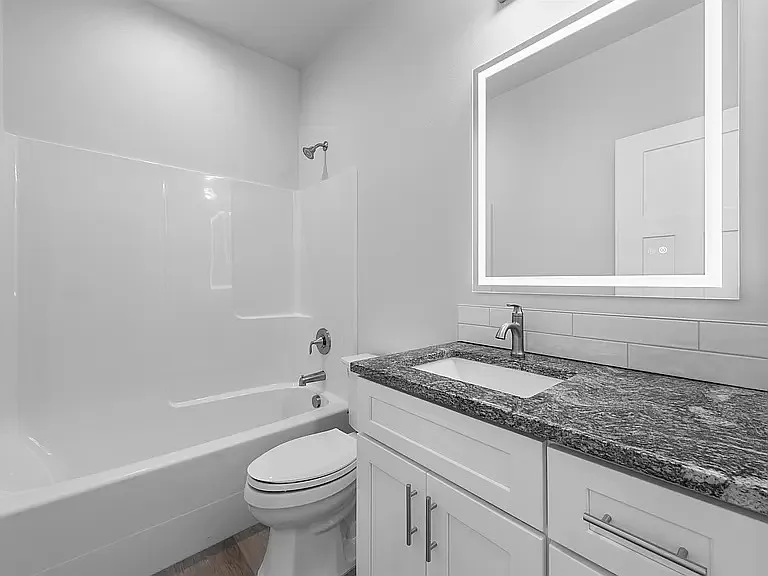 3807 E 27th Ave — Photo 18