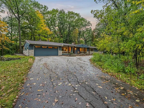 1925 Westmoor TERRACE, Elm Grove, WI 53122