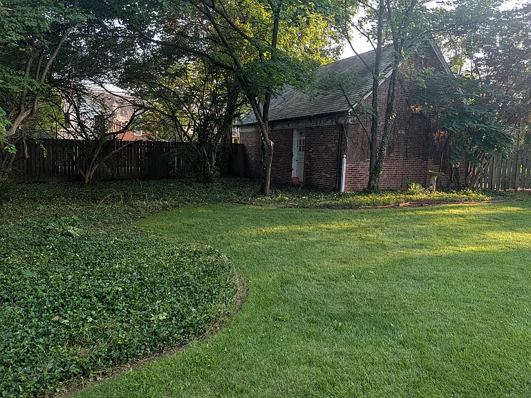 7384 Westmoreland Dr — Photo 12