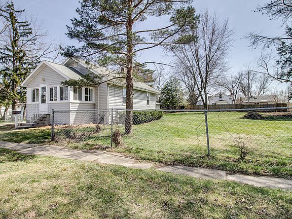 2nd image of 329 Wentworth Ave