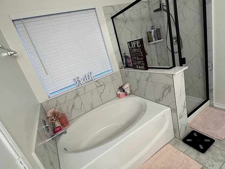 405 Los Cobos Ln — Photo 17
