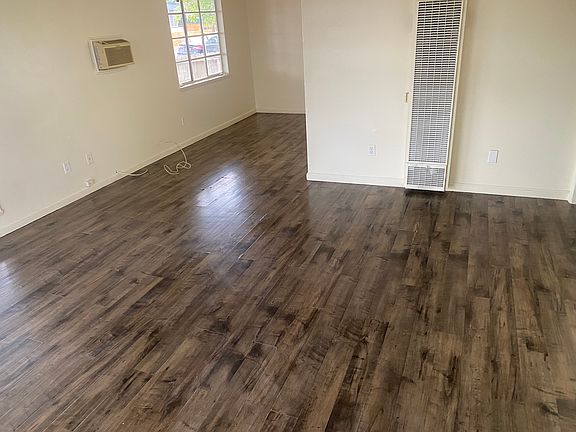 3rd image of 312 Ash Ave