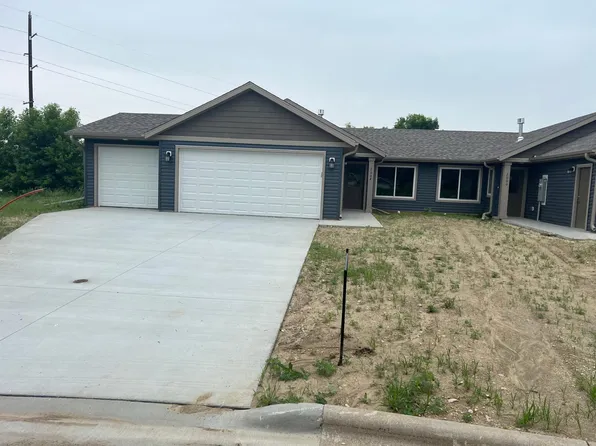 2004 20th St, Zumbrota, MN 55992