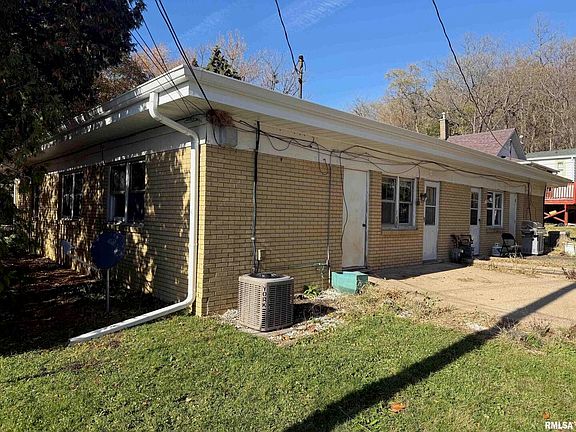 3rd image of 425 27th St