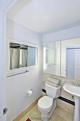 Rented by City Connections Realty | media 5