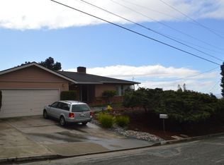 10401 Greenview Dr, Oakland, CA 94605