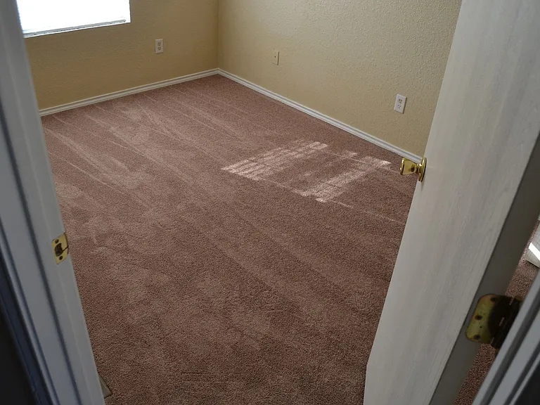 4400 Alan Kent — Photo 11