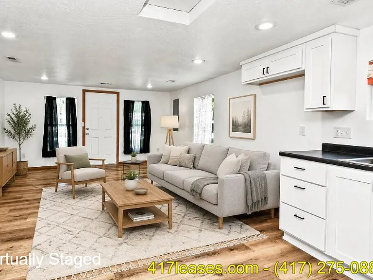 2518 N Weller Ave — Photo 16