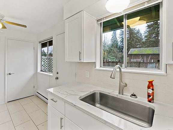 3rd image of 12828 Bridgeport Way SW #4