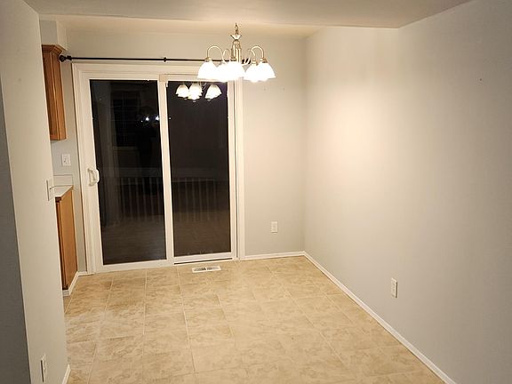 5th image of 628 89th Ave SE