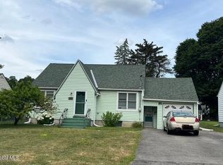 321 Stoodley Pl, Schenectady, NY 12303