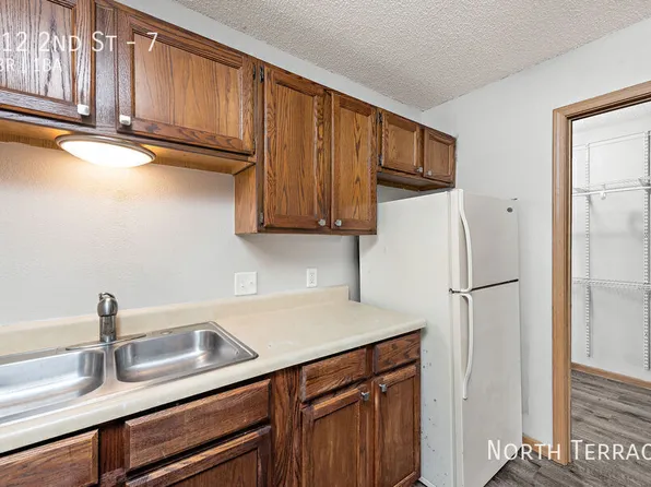 Valley, 312 2nd St #7, Platte City, MO 64079