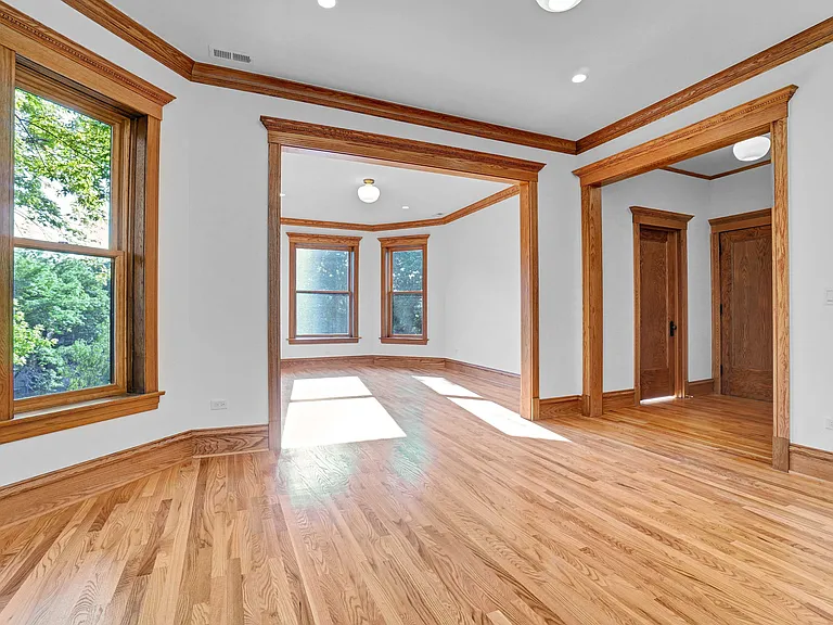 1233 N Hoyne Ave #3 — Photo 16