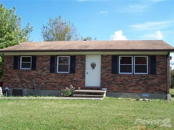 170 Henry White Rd, Irvine, KY 40336