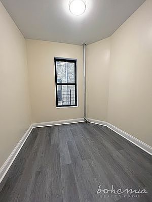 5th image of 2492 Adam C Powell Blvd #91