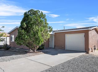 304 Neal Ln SW, Albuquerque, NM 87121