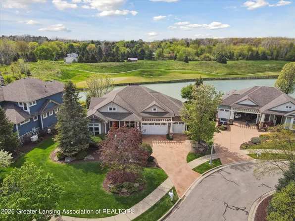 650 Aquila Dr, East Lansing, MI 48823