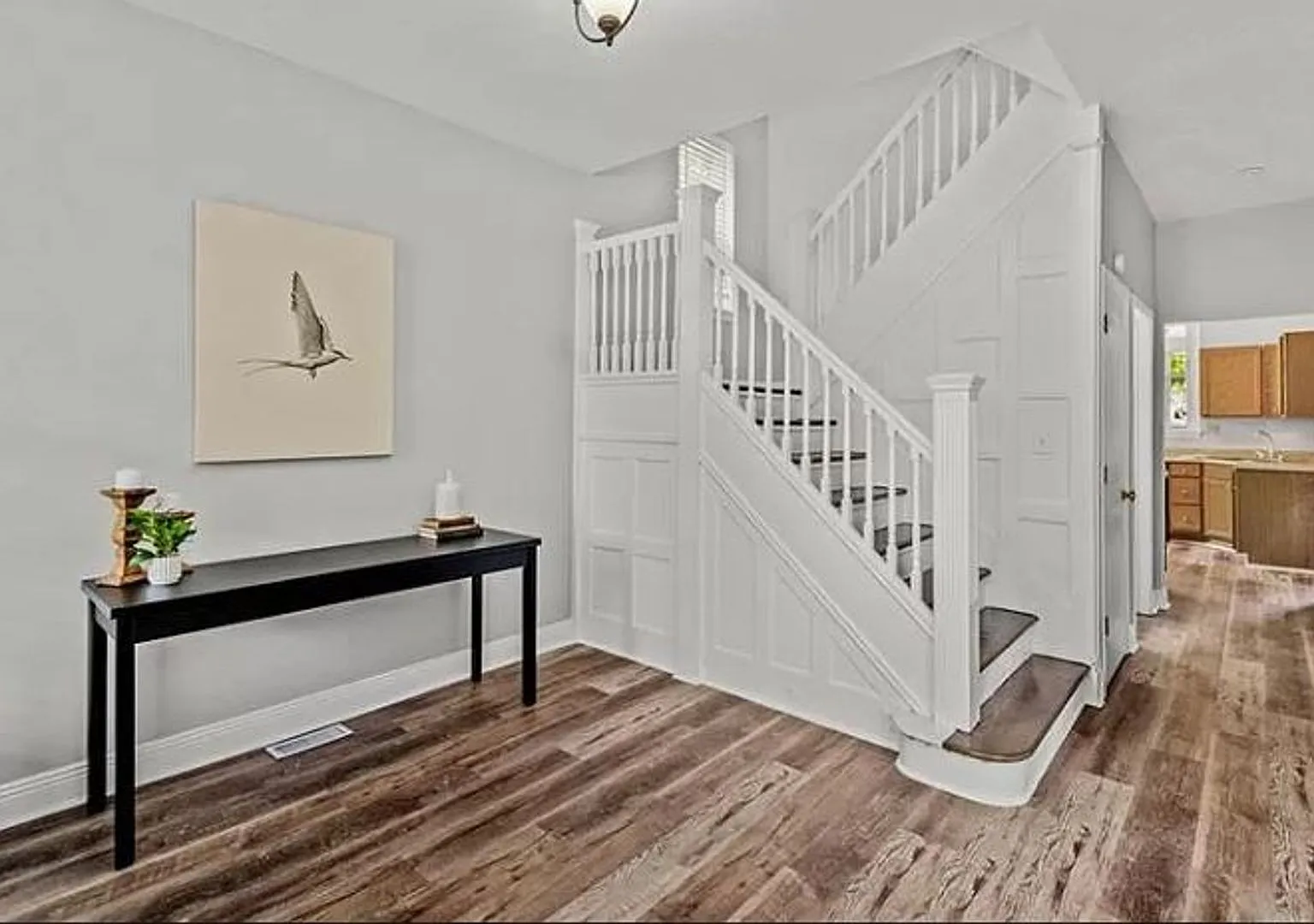 Beautifully Remodeled Near Regent Square - 6 Br, 1.5 Bath Brick Home On Level Double-Lot. — Photo 4