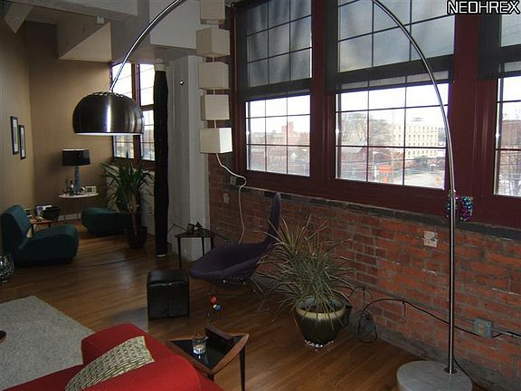 3rd image of 3608 Payne Ave APT 303