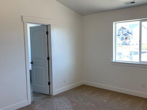 5th image of 176 N Eden Brook Way