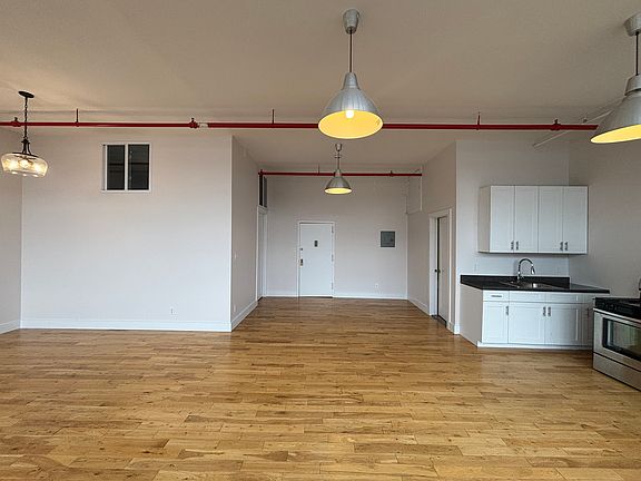 4th image of 248 McKibben St #3Y