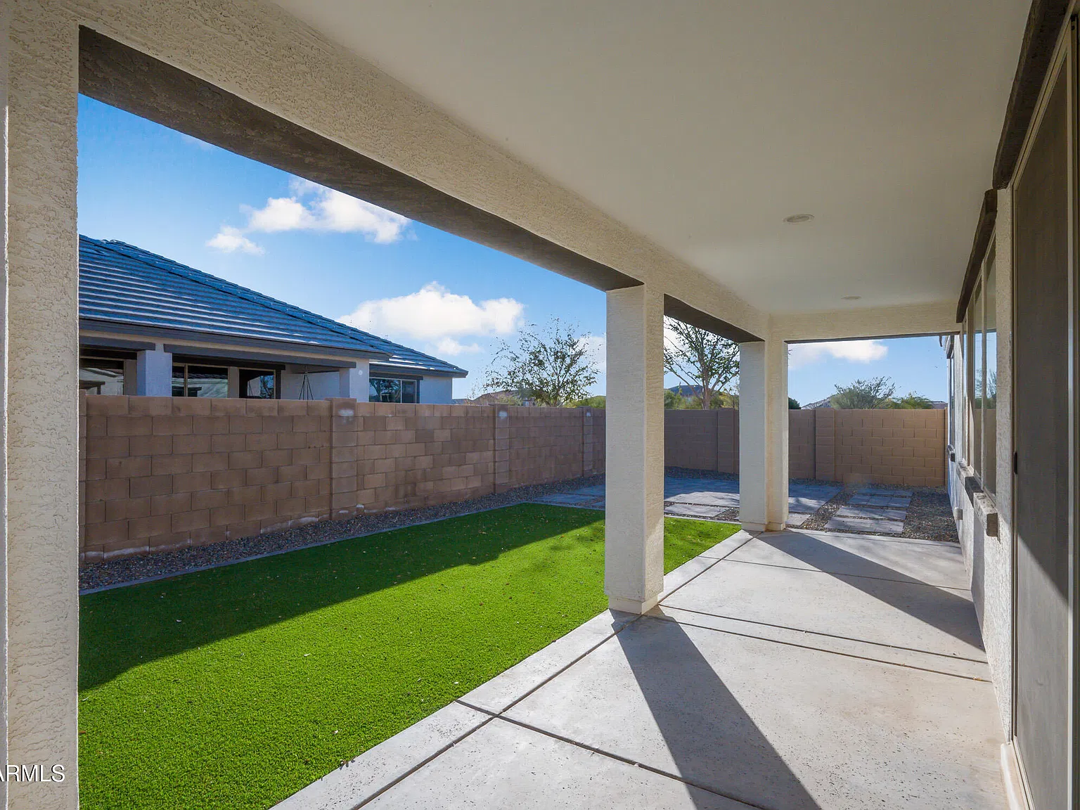 4 bed, 2.0 bath, 1942 sqft, $2,245 — Photo 3
