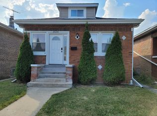 2628 N New England Ave, Chicago, IL
