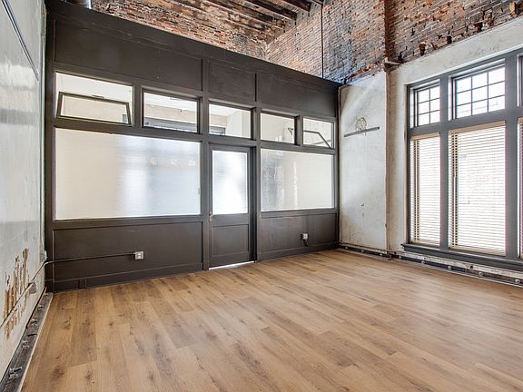 5th image of 124 Monroe Ave #206