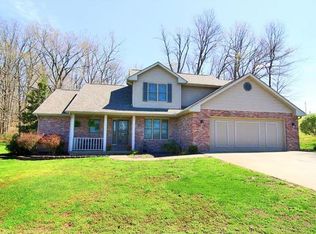 1210 Wedgewood Dr, Jackson, MO 63755