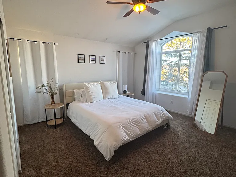 1419 Carlyle Park Cir — Photo 17