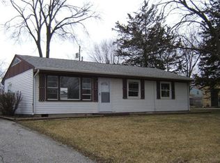 376 Sycamore Dr, Valparaiso, IN 46385
