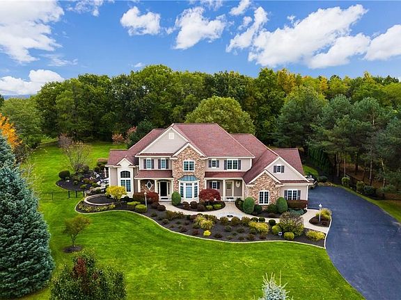 2nd image of 7 Whisperwood Dr