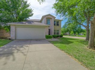 8213 Canoe Ridge Ln, Denton, TX 76210
