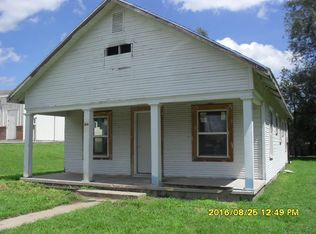614 S 6th St, Arkansas City, KS 67005
