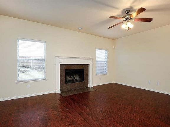 3rd image of 14716 Eaglemont Dr