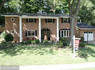 10018 Whitefield St, Fairfax, VA 22032