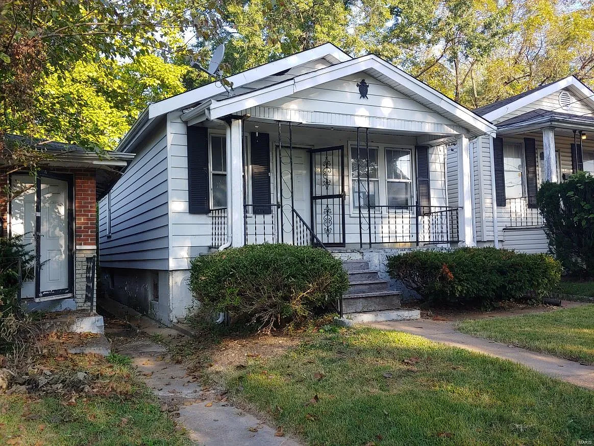 5735 Hamilton Ave photo 1