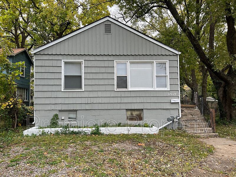 1st image of 8537 Highland Ave