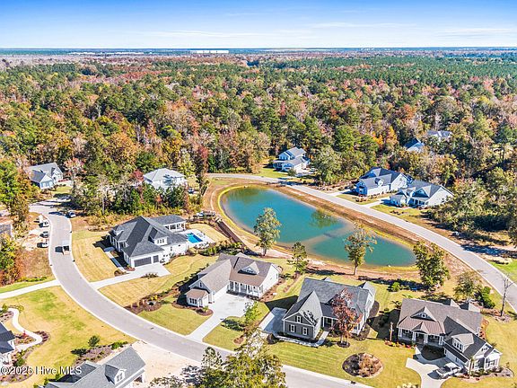 4th image of 3441 Belle Meade Way NE