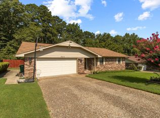 5602 Pecan Lake Rd, Little Rock, AR 72204