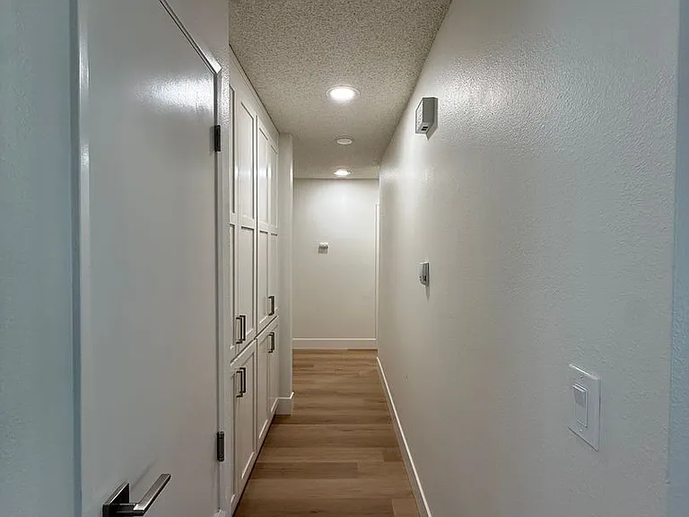 1120 Village Dr — Photo 34