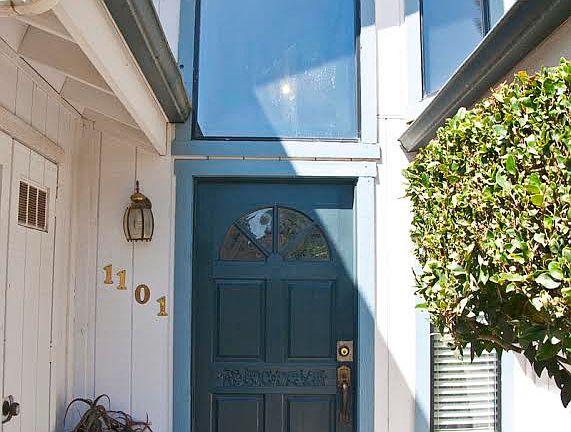 3rd image of 1101 N Bollinger St