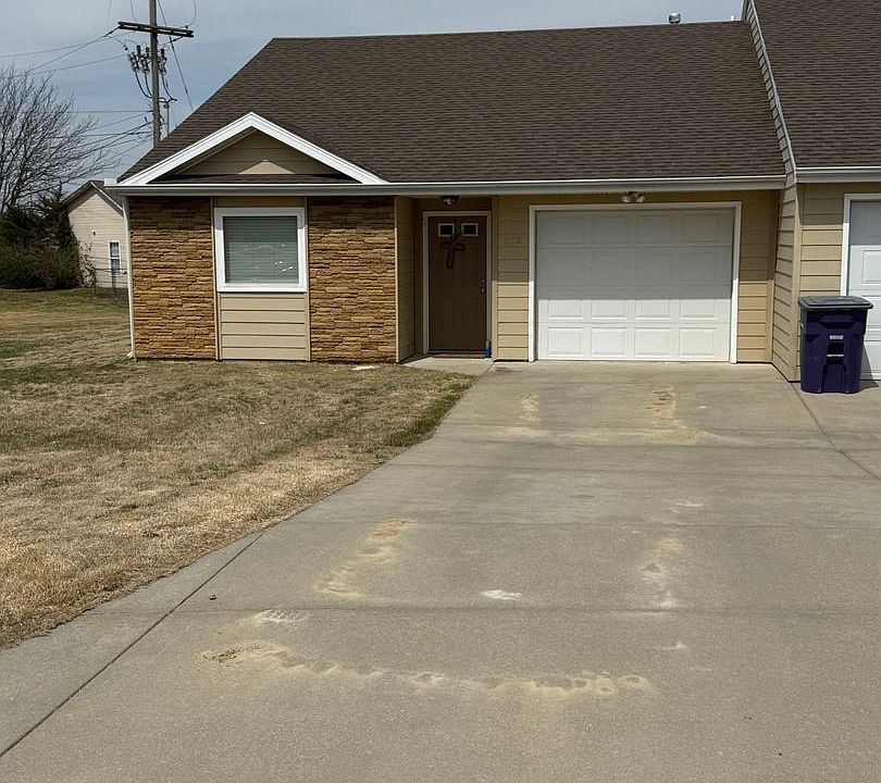 1st image of 532 Grainfield St